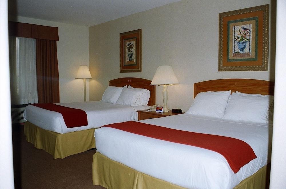 Holiday Inn Express Hotel And Suites Brownsville By Ihg מראה חיצוני תמונה
