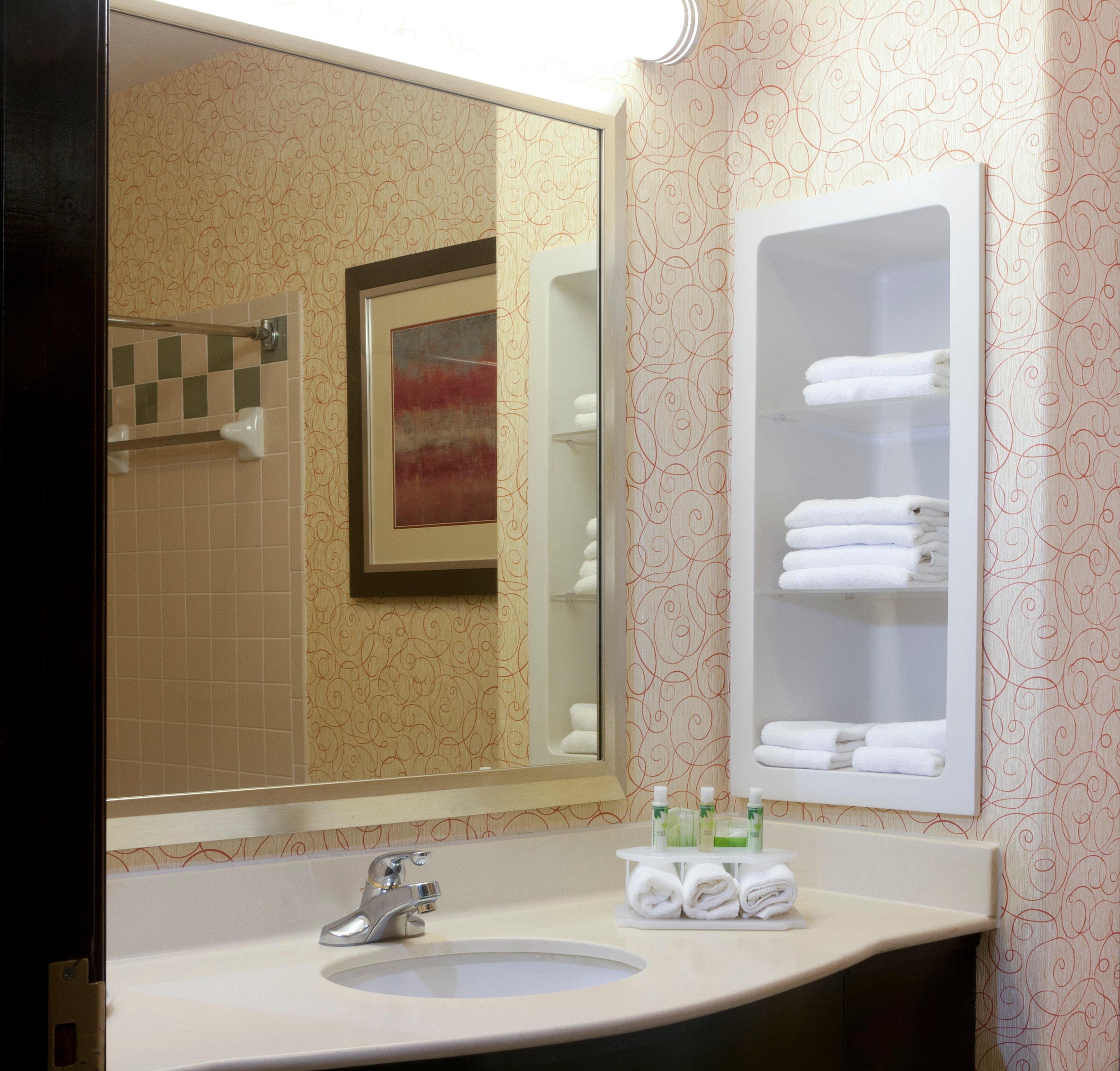 Holiday Inn Express Hotel And Suites Brownsville By Ihg מראה חיצוני תמונה