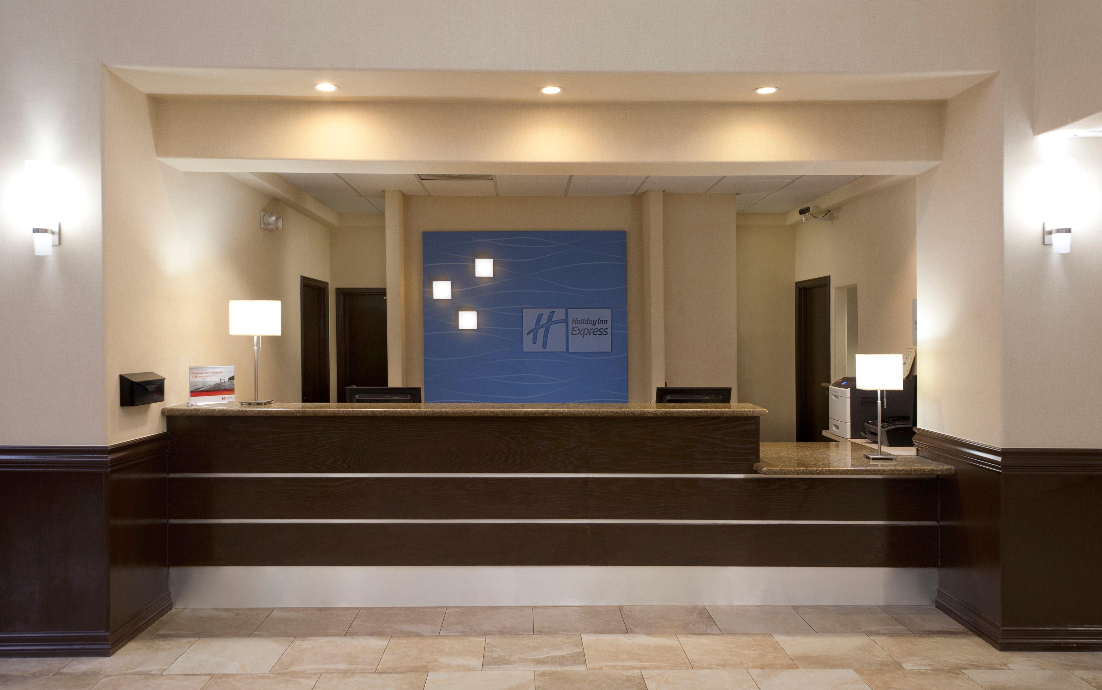 Holiday Inn Express Hotel And Suites Brownsville By Ihg מראה חיצוני תמונה