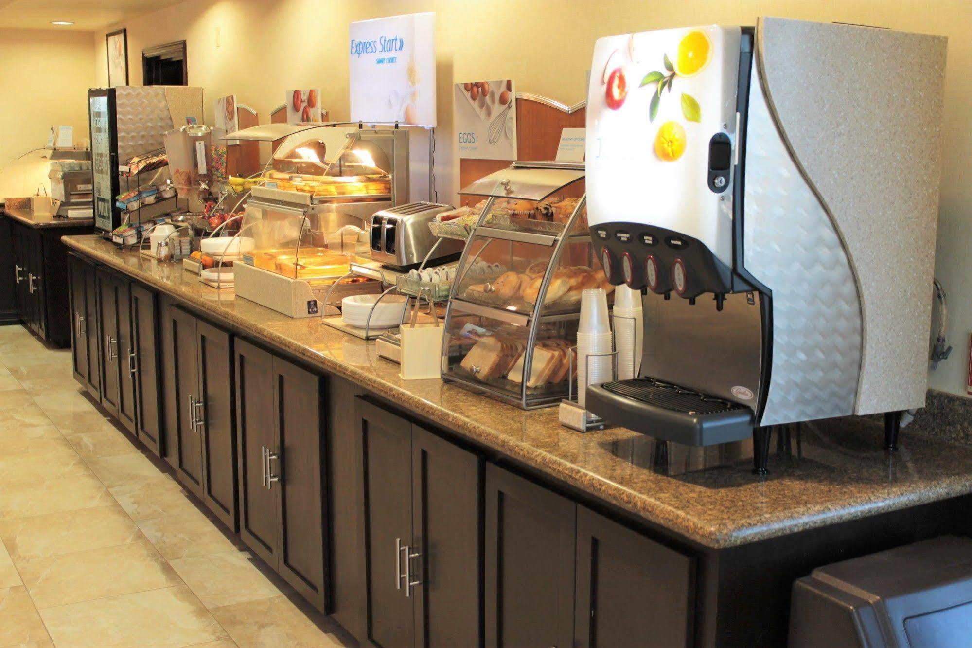 Holiday Inn Express Hotel And Suites Brownsville By Ihg מראה חיצוני תמונה