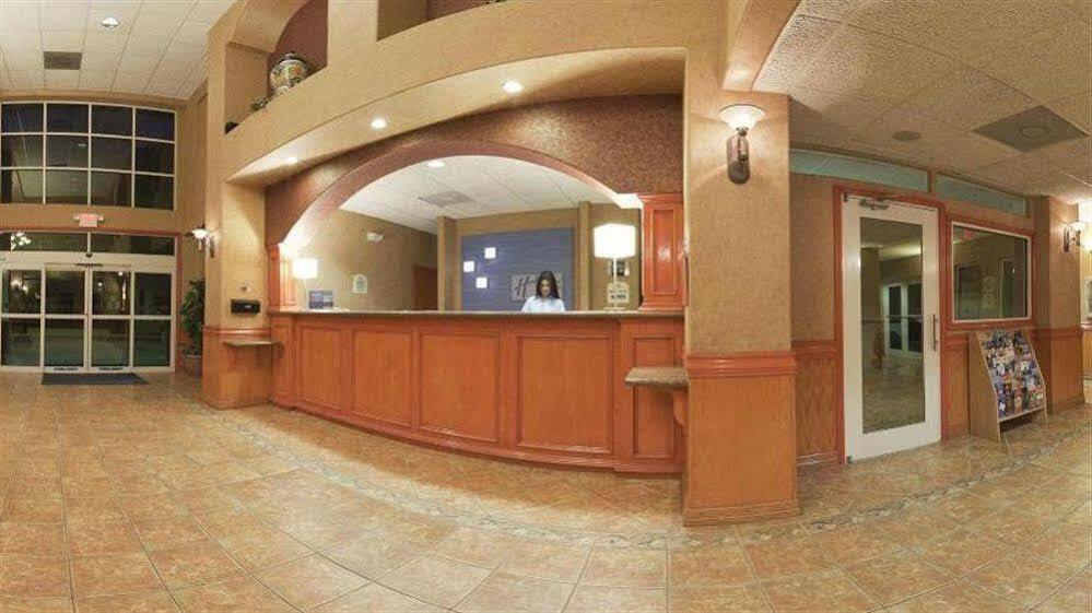 Holiday Inn Express Hotel And Suites Brownsville By Ihg מראה חיצוני תמונה