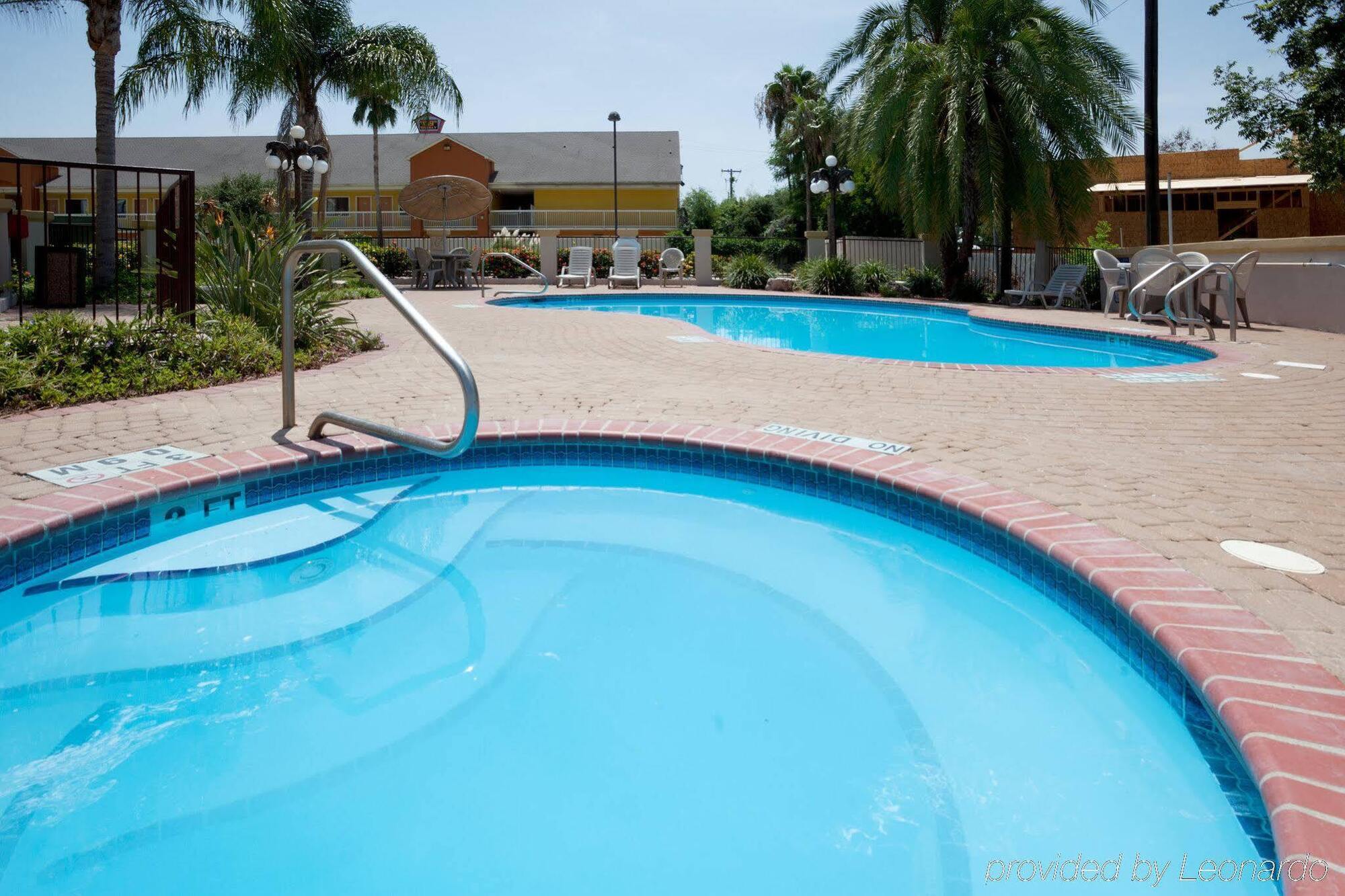 Holiday Inn Express Hotel And Suites Brownsville By Ihg מראה חיצוני תמונה